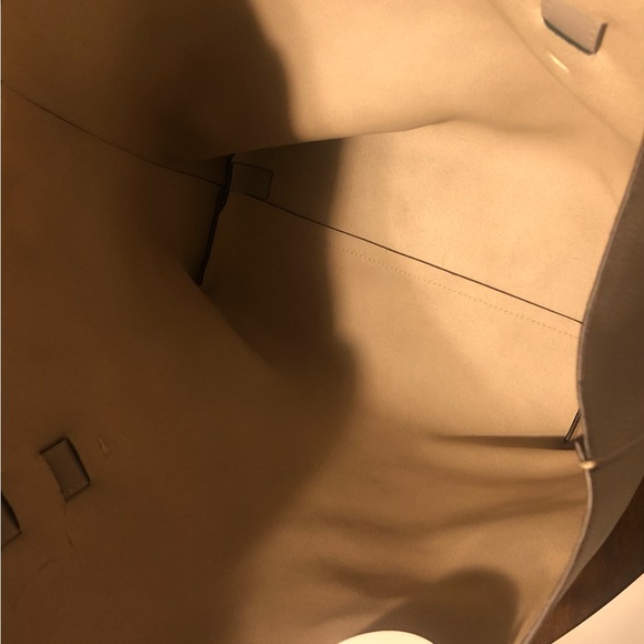 NWT $1,150 CHLOÉ Medium Darryl Leather Tote in Stormy Grey! - Picture 10 of 13